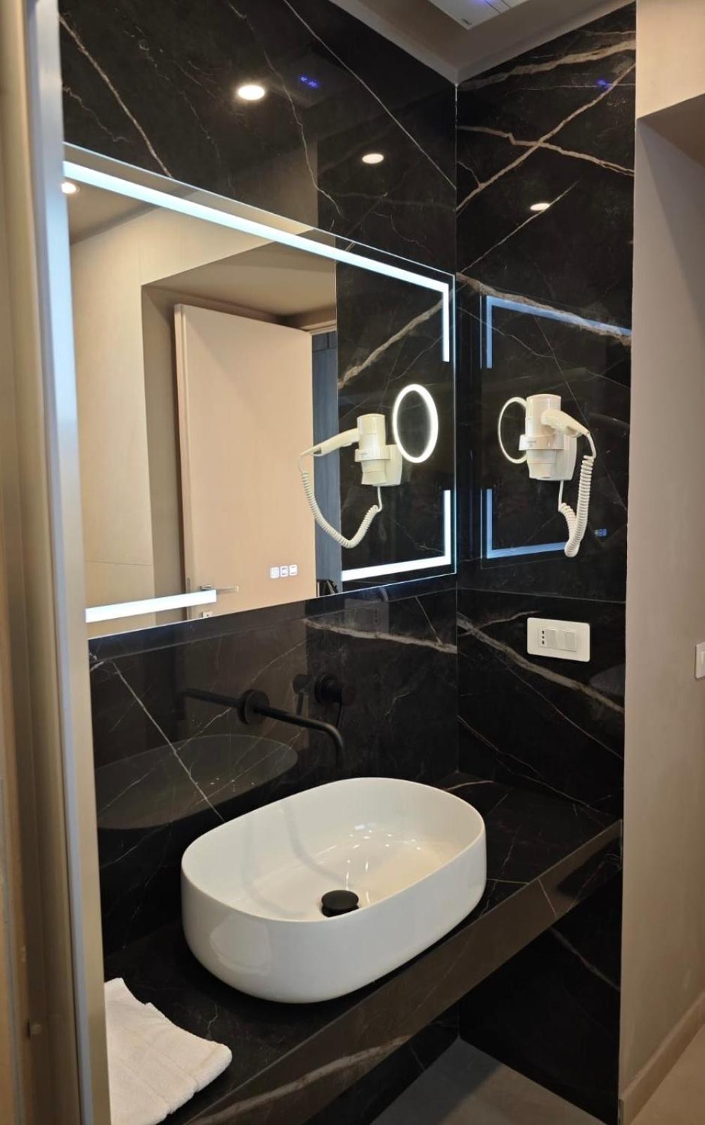 Shanti Rooms & Apartments Castello 巴科利 外观 照片