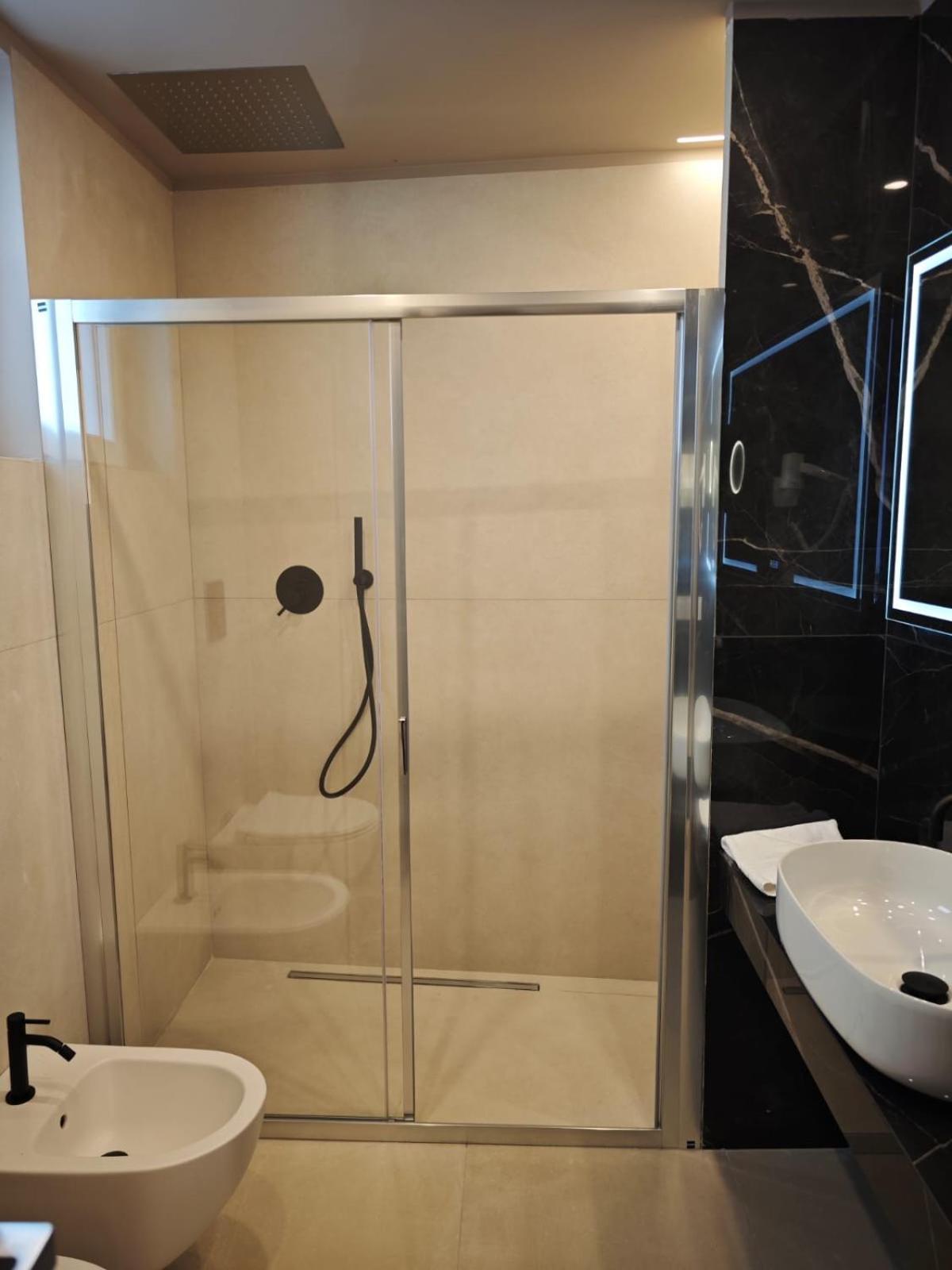 Shanti Rooms & Apartments Castello 巴科利 外观 照片